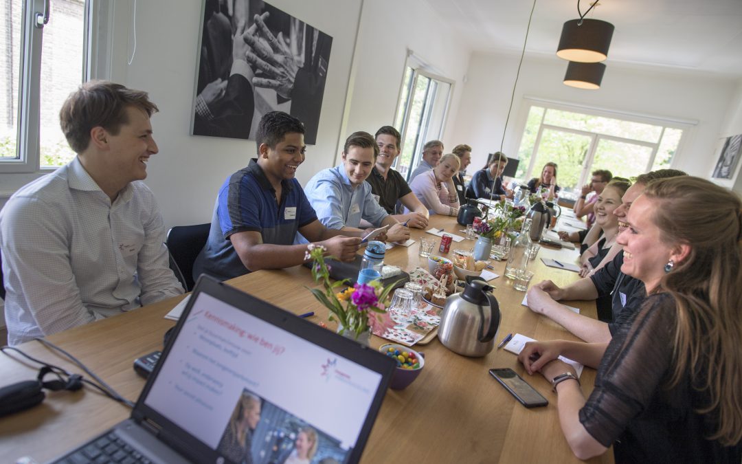 Podcast: Brainstorm over het Jongerenparlement!