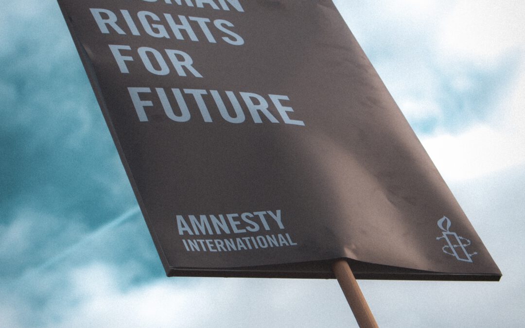 Duo-interview: Maartje draagt het stokje over aan Anne-Marèl als jongerenambassadeur bij Amnesty Zwolle!